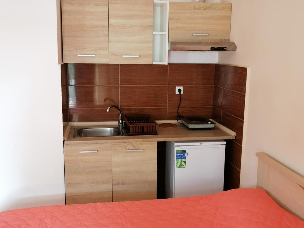 Porto Sun Apartment Pefkochori Exterior photo