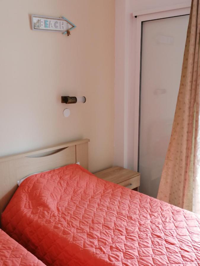 Porto Sun Apartment Pefkochori Exterior photo